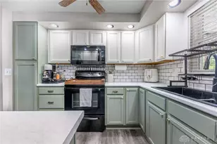 4197 Grouse Ct, Beavercreek, OH 45430 - Photo 9