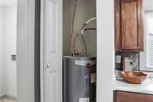 108 Oberlin Ave, Dayton, OH 45417 - Photo 17