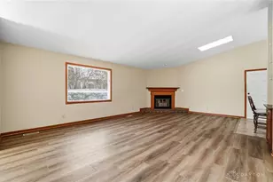 2586 Valais Ct, Dayton, OH 45458 - Photo 11