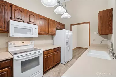 2586 Valais Court, Dayton, OH 45458 - Photo 15