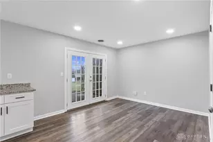 2537 Pinegrove Dr, Dayton, OH 45449 - Photo 13