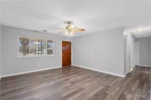 2537 Pinegrove Dr, Dayton, OH 45449 - Photo 7