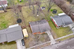 2537 Pinegrove Dr, Dayton, OH 45449 - Photo 31