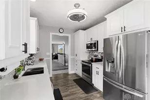 2604 Eagle View Dr, Beavercreek, OH 45431 - Photo 11