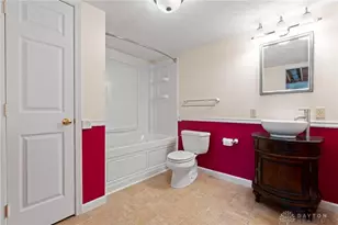 1201 Greystone Cir, Vandalia, OH 45414 - Photo 41