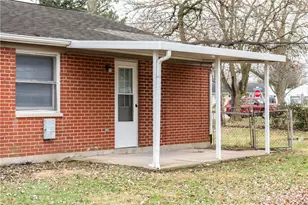 913 Bristol Dr, Vandalia, OH 45377 - Photo 39