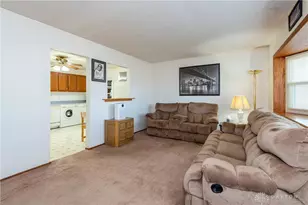 111 Parkgrove Dr, Englewood, OH 45322 - Photo 7