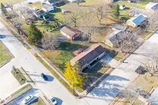 111 Parkgrove Dr, Englewood, OH 45322 - Photo 43