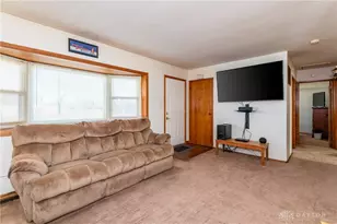 111 Parkgrove Dr, Englewood, OH 45322 - Photo 9