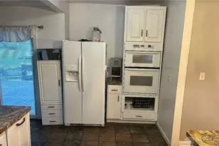 140 N Center St, Versailles, OH 45380 - Photo 21