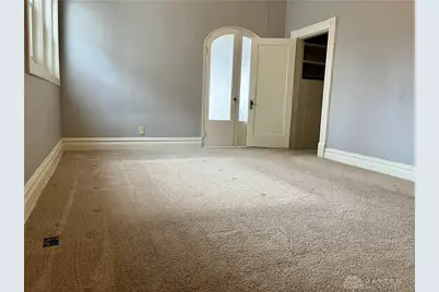 806 W High Street, Piqua, OH 45356 - Photo 17