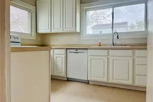 806 W High St, Piqua, OH 45356 - Photo 13