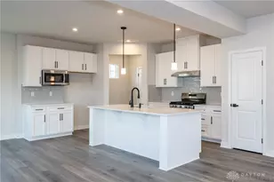 2299 Cold Strm Dr, Centerville, OH 45458 - Photo 3