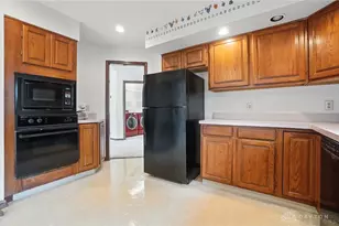 6821 Tifton Green Trail, Dayton, OH 45459 - Photo 21