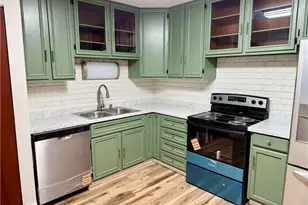 1924 Marinette Dr, Springfield, OH 45503 - Photo 11