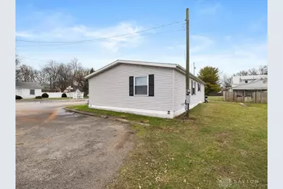 141 N Xenia Drive, Enon Vlg, OH 45323 - Photo 3