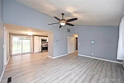 4678 Longfellow Avenue, Dayton, OH 45424 - Photo 7