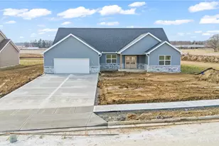 2650 Pleasant View Dr, Troy, OH 45373 - Photo 1