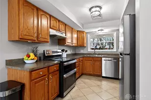 371 W David Rd, Dayton, OH 45429 - Photo 17