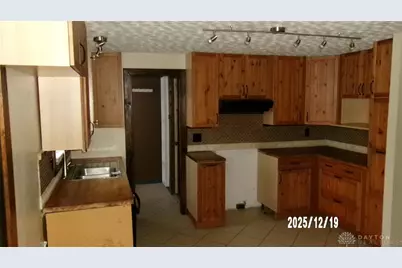 27 Laurelgrove Drive, Englewood, OH 45322 - Photo 3