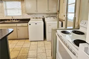 2804 Blackhawk Rd, Dayton, OH 45420 - Photo 31