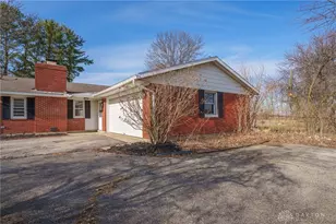 8246 Detrick Jordan Pike, New Carlisle, OH 45344 - Photo 3