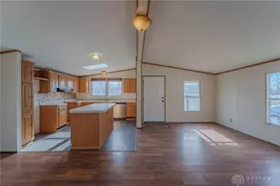 454 E Church St, Xenia, OH 45385 - Photo 15