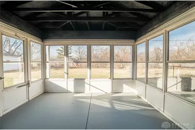 401 Stuckhardt Road, Dayton, OH 45426 - Photo 23