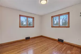 208 Glenview Dr, Beavercreek, OH 45440 - Photo 17