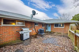 4300 Lambeth Dr, Dayton, OH 45424 - Photo 33