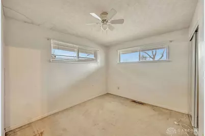 4300 Lambeth Drive, Dayton, OH 45424 - Photo 25