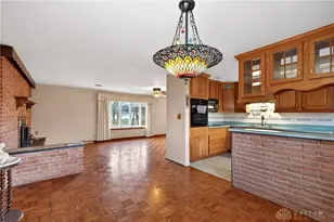 2197 Bending Willow Dr, Kettering, OH 45440 - Photo 9