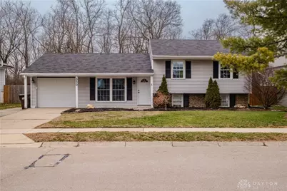 350 Spruceway Drive, Springboro, OH 45066 - Photo 1