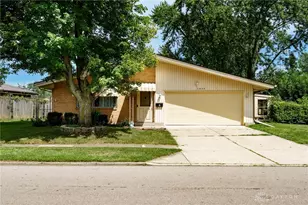 1629 Beaver Creek Ln, Kettering, OH 45429 - Photo 3