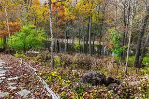 109 Castle Pines Ct, Beavercreek Twp, OH 45385 - Photo 7