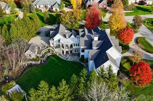 109 Castle Pines Ct, Beavercreek Twp, OH 45385 - Photo 3