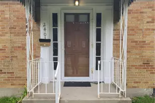 2401 Rugby Rd, Dayton, OH 45406 - Photo 3