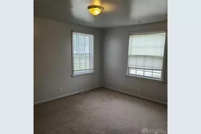 2401 Rugby Road, Dayton, OH 45406 - Photo 15