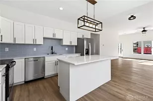 1131 W 2nd St, Dayton, OH 45402 - Photo 15