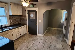 2515 Hoover Ave, Dayton, OH 45402 - Photo 9