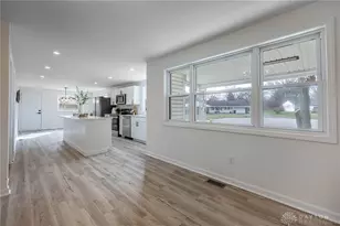 224 Prague Ct, Dayton, OH 45458 - Photo 7