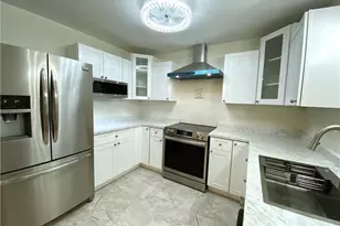 565 Pine Needles Dr, Dayton, OH 45458 - Photo 3