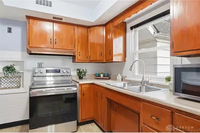 102 Schneider Drive, Fairborn, OH 45324 - Photo 11