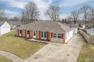 210 Wilksford Ct, Vandalia, OH 45377 - Photo 3