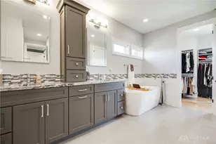 2442 Berkeley Ct, Clearcreek Twp, OH 45036 - Photo 37