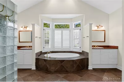 376 Yankee Trace Drive, Dayton, OH 45458 - Photo 39