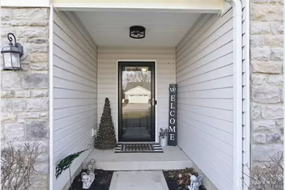 1095 Marty Lee Lane, Franklin, OH 45005 - Photo 5