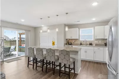 1095 Marty Lee Lane, Franklin, OH 45005 - Photo 9