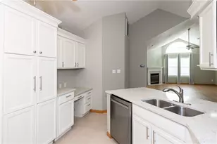 2133 Willow Run Cir, Mad River Twp, OH 45323 - Photo 17