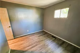 1303 Graystone Dr, Dayton, OH 45417 - Photo 9